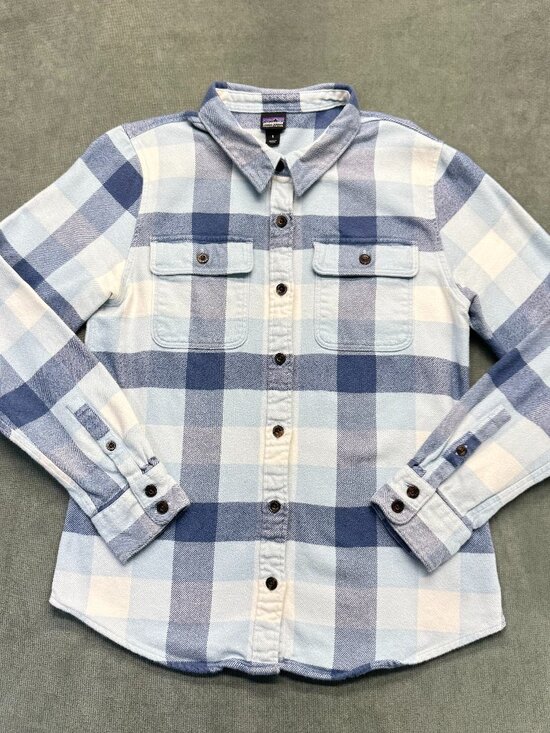 Patagonia Tops - Patagonia Organic Cotton Flannel Button Down Shirt Women’s Small Blue Plaid